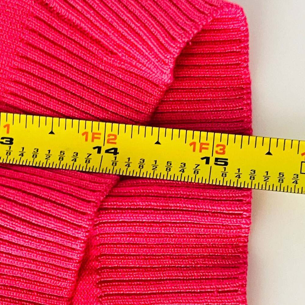 Vintage I.e. Hot Pink Cropped V-Neck Button-Up Cardigan Sweater
