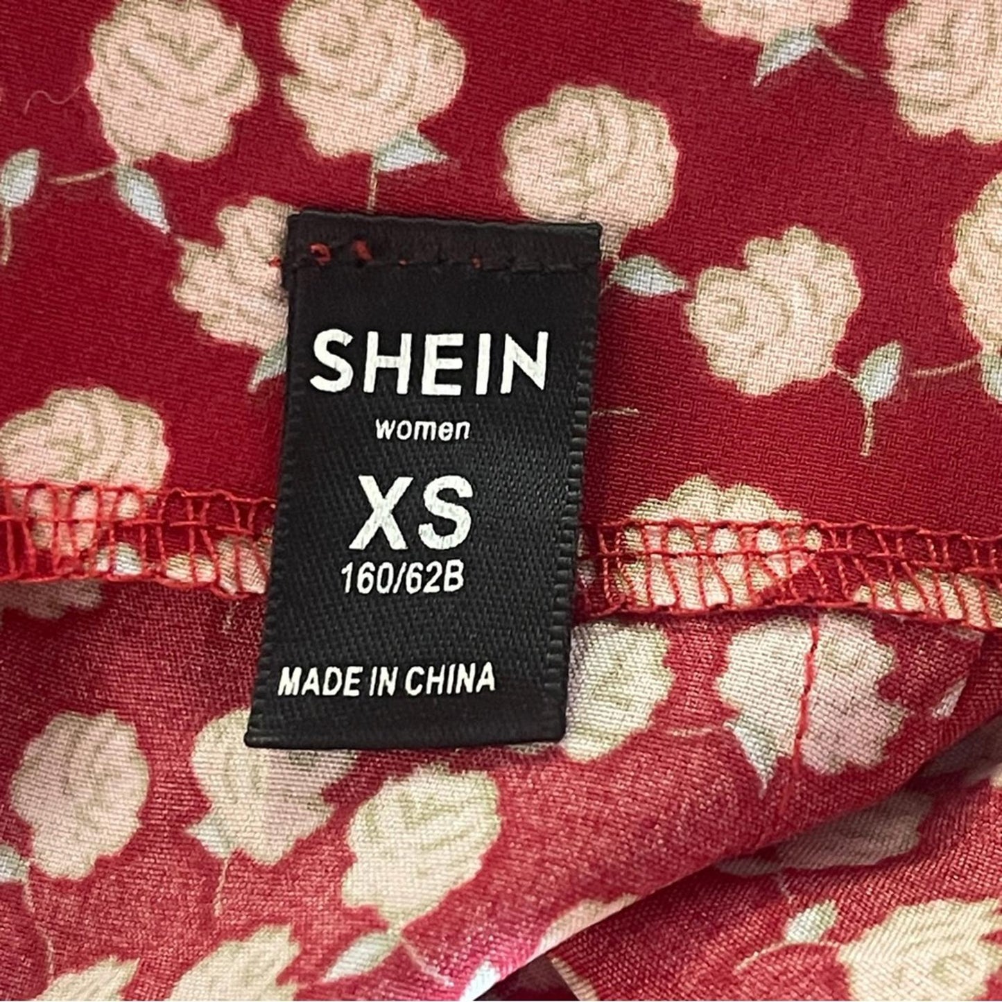 SHEIN Red Halter Crop Top with Cream Floral Dots