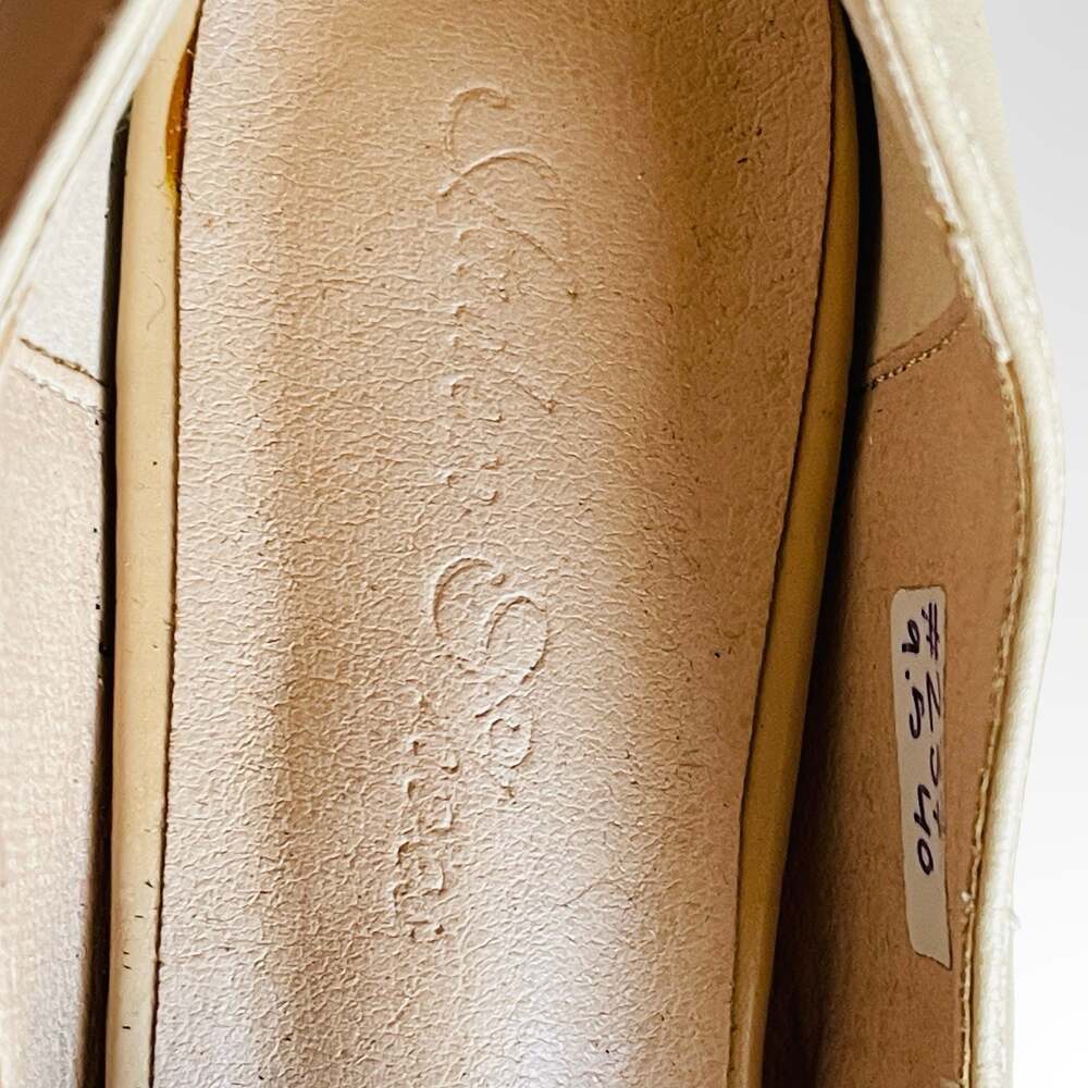 Jaden Shoes Women's Cream Block Heel Pumps
