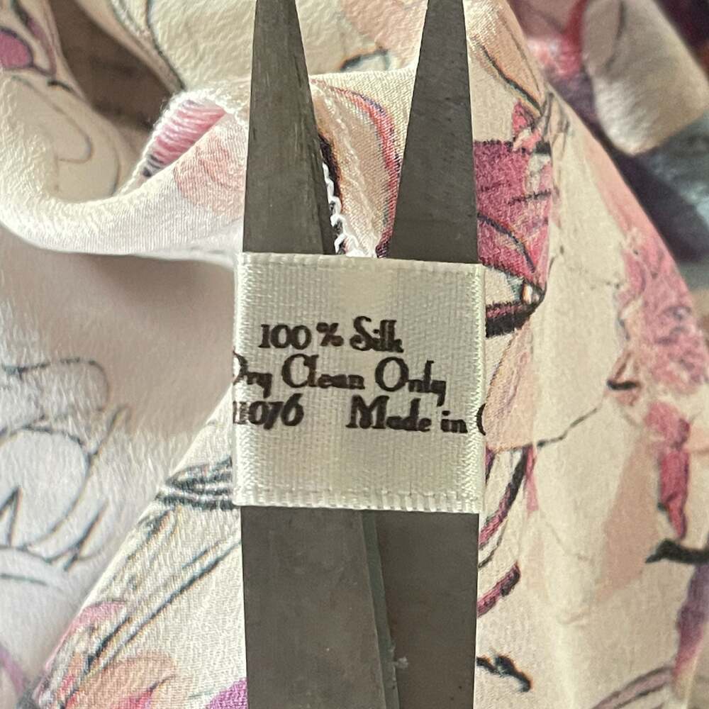 TJ Collection Women's Floral Print 100% Silk Sleeveless V-Neck Blouse