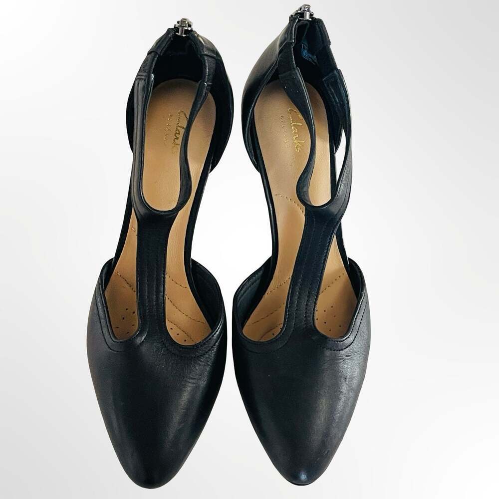 Clarks Artisan Black Leather T-Strap Kitten Heel Pumps