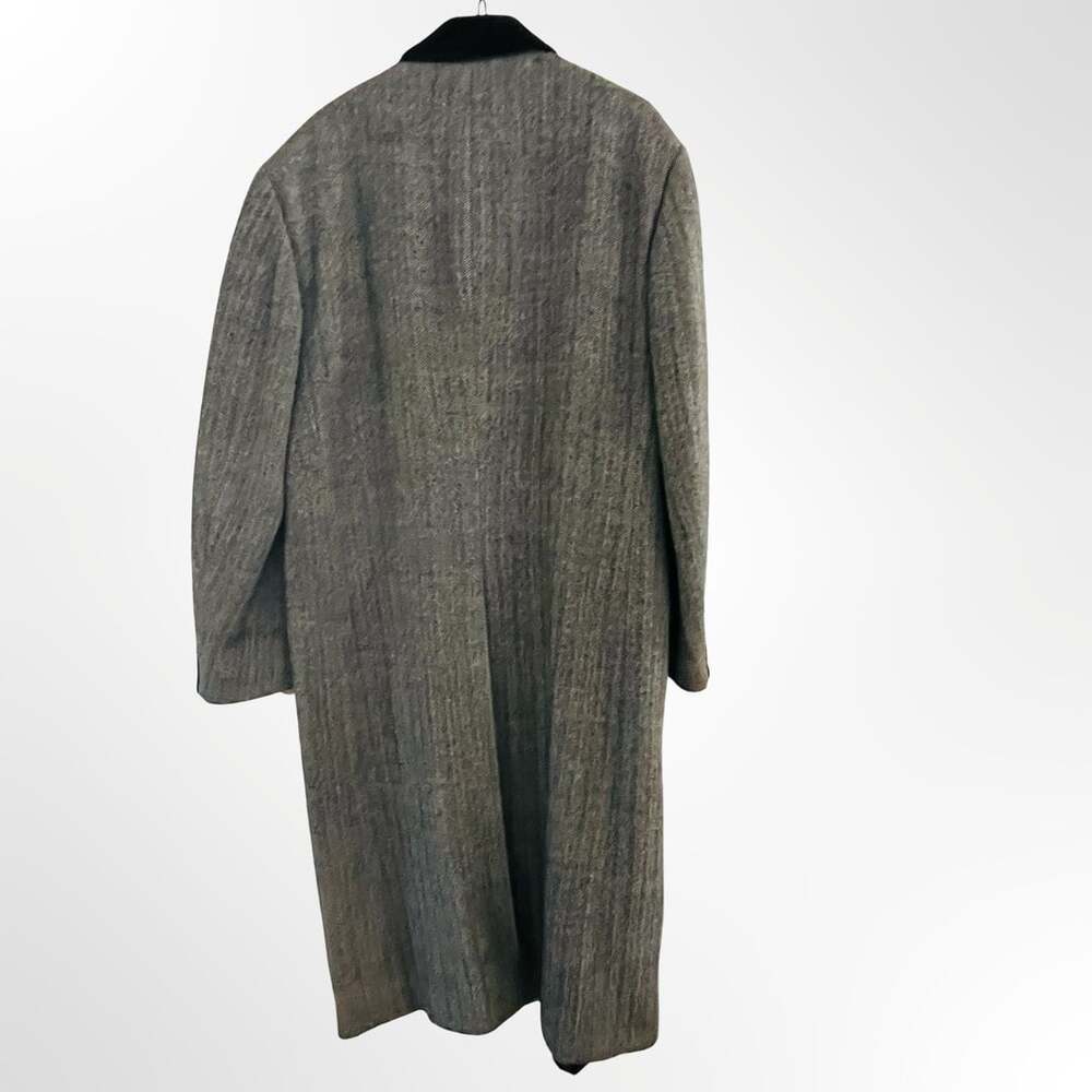 Scafati New York Men's Gray Herringbone Wool Overcoat with Velvet Collar Size 44
