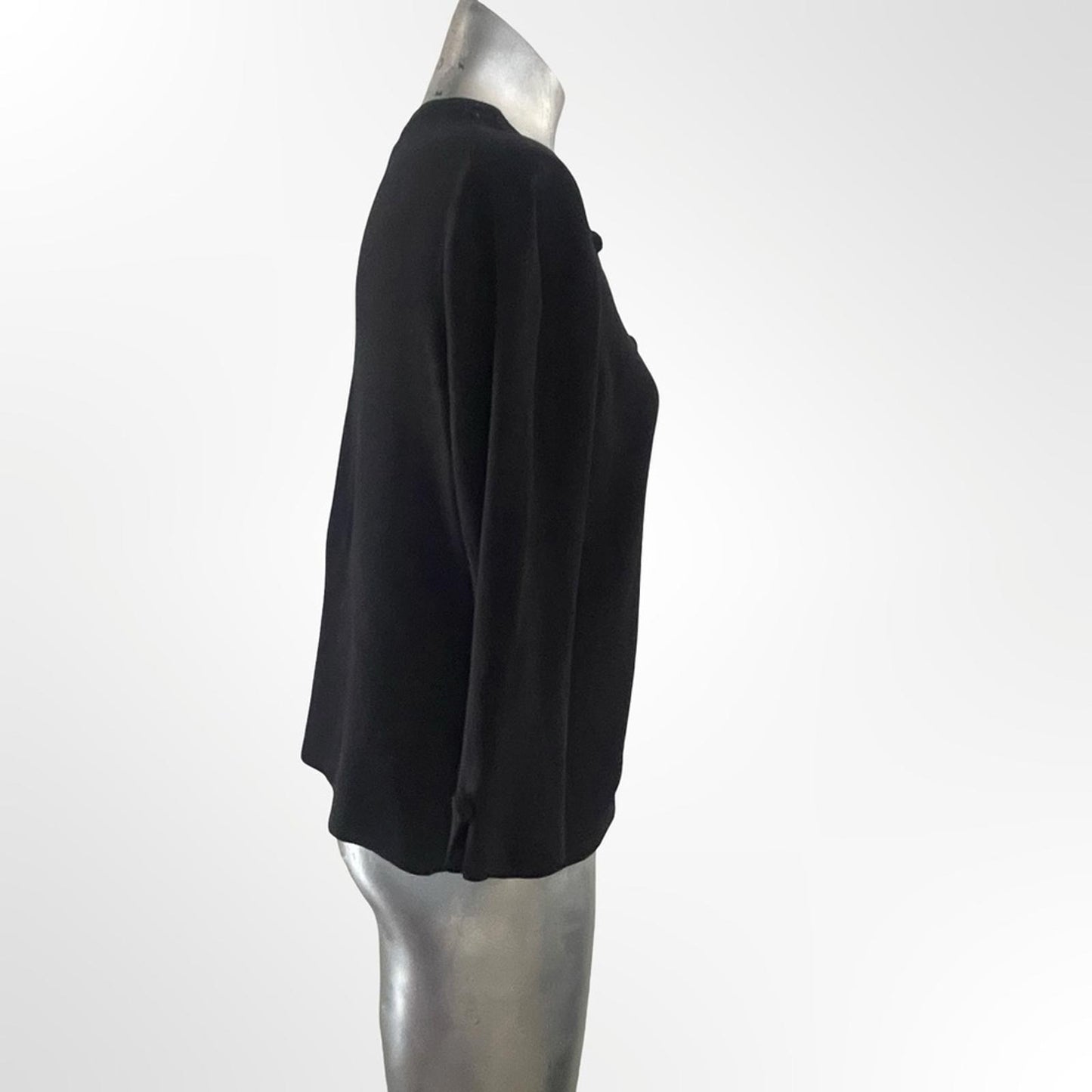 A very elegant Grace Elements Black Knit Sweater in size L