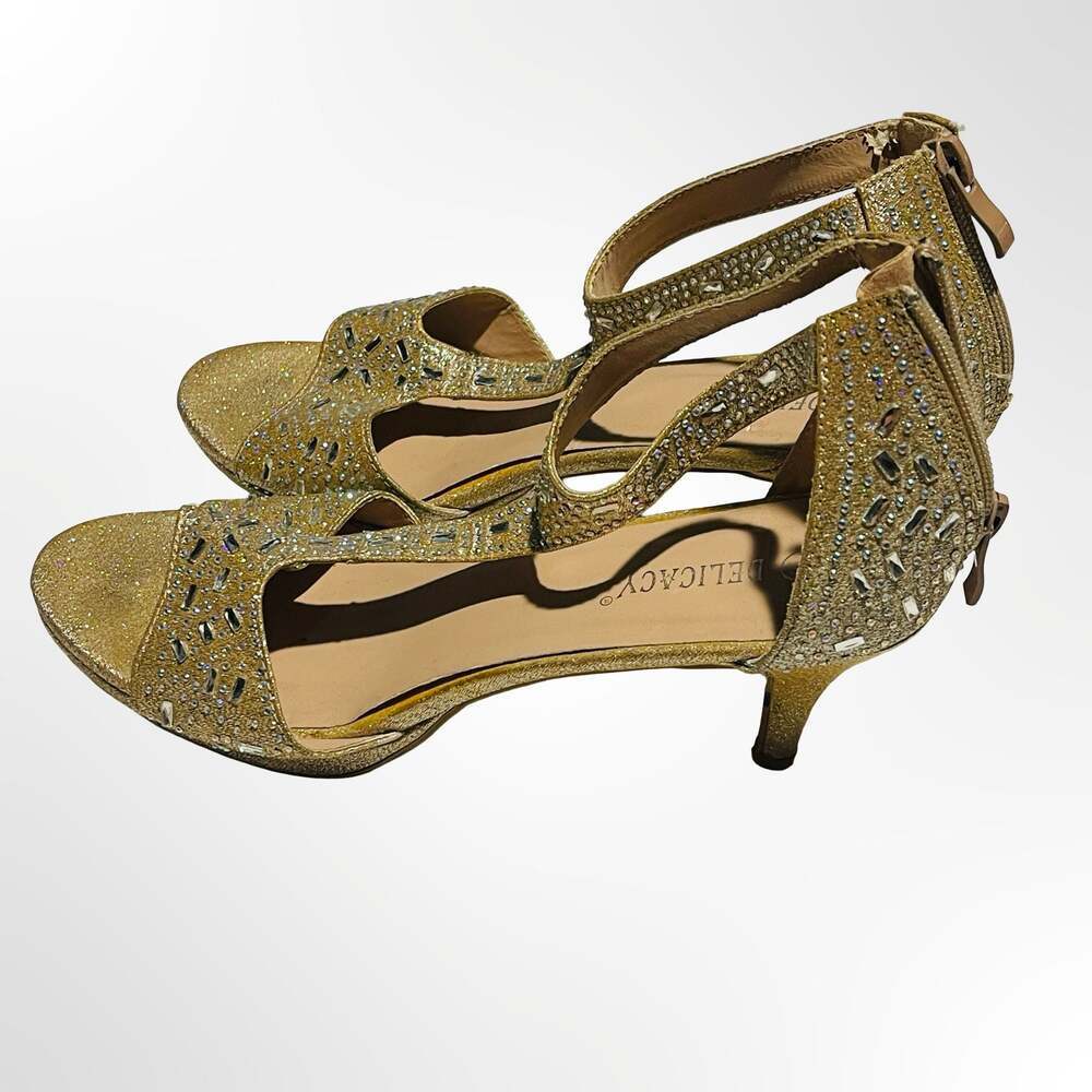 Delicacy Gold Glitter Rhinestone Embellished T-Strap Mid Heel Sandals, Size 9