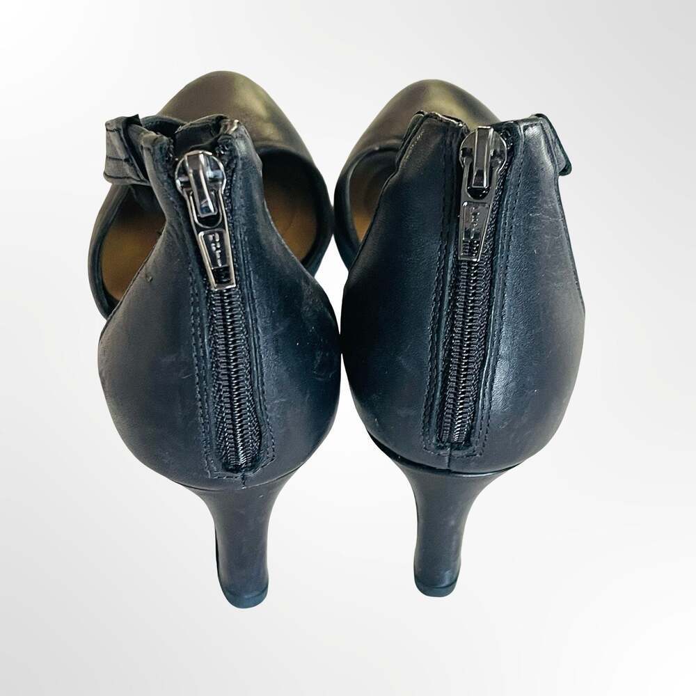 Clarks Artisan Black Leather T-Strap Kitten Heel Pumps