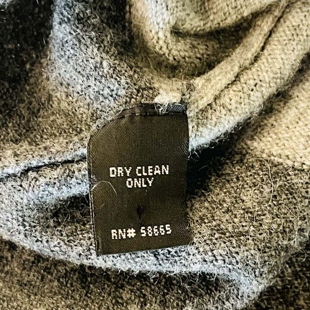 EXPERT BY EVERGREEN Gray Colorblock Hooded Button Up Cardigan Sweater