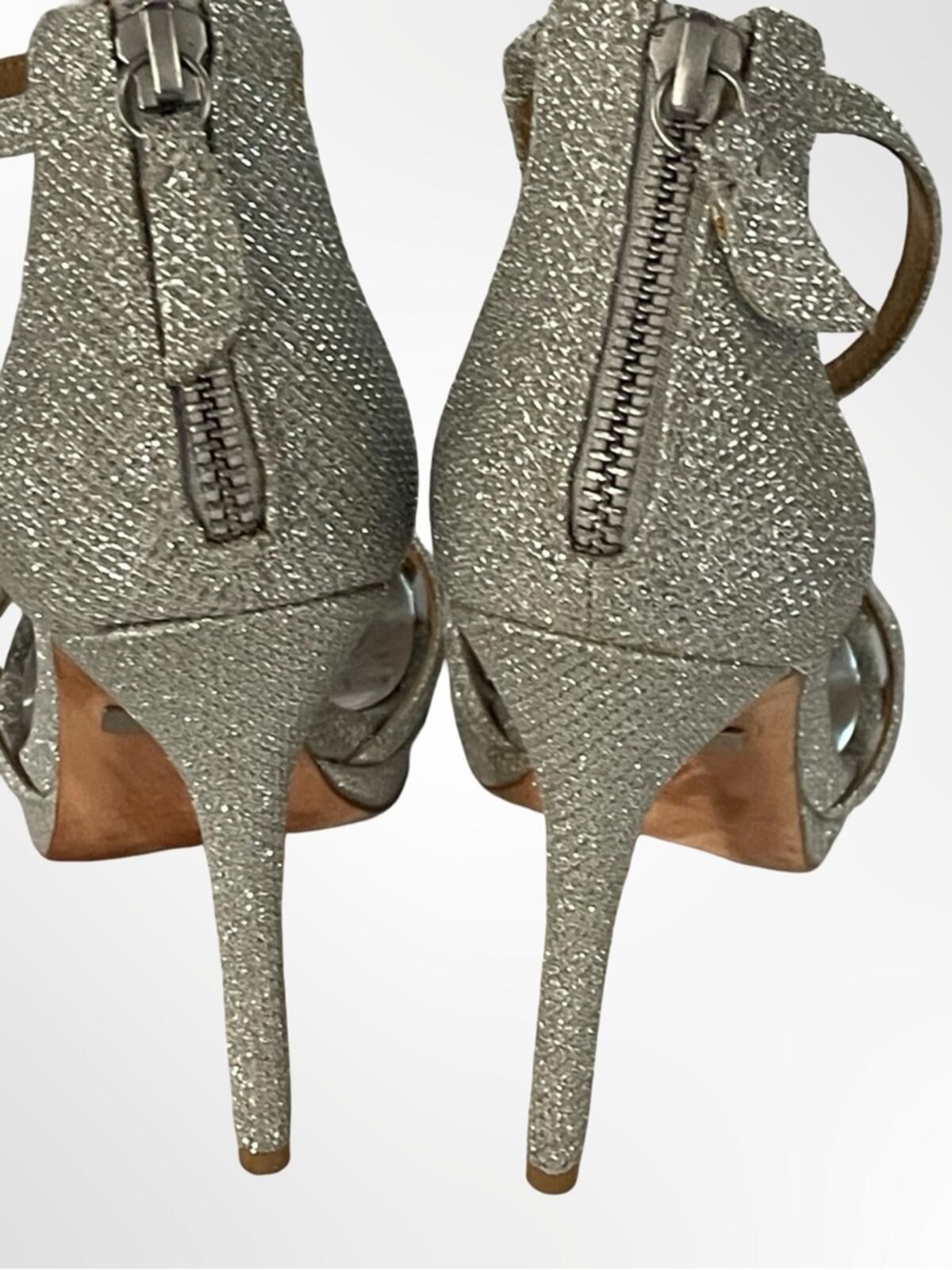 Badgley Mischka Silver Glitter Strappy Heels in size 5