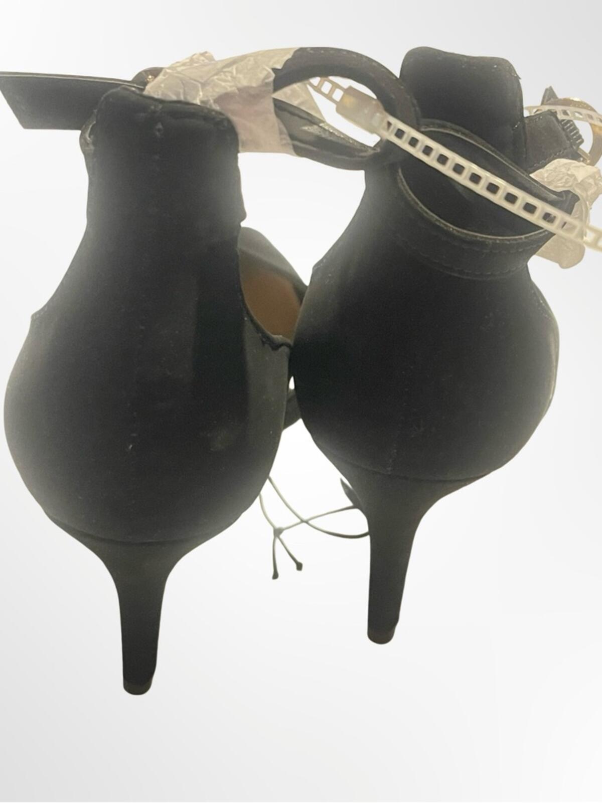 Jones New York Black Pointed Toe Ankle Strap NWT size 10