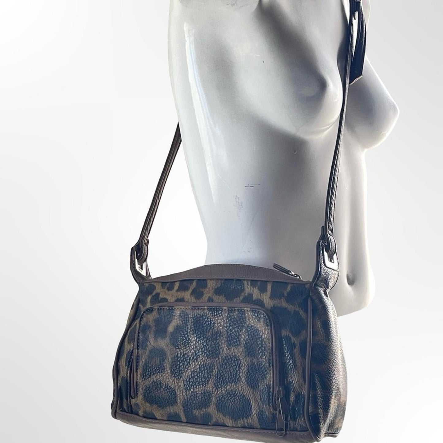Laura Scott Leopard Print Bag in Brown - Classic Crossbody
