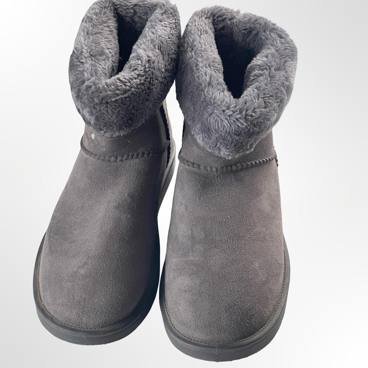 DKSUKO Cozy Gray Fur-Lined Women's Boots in size 9