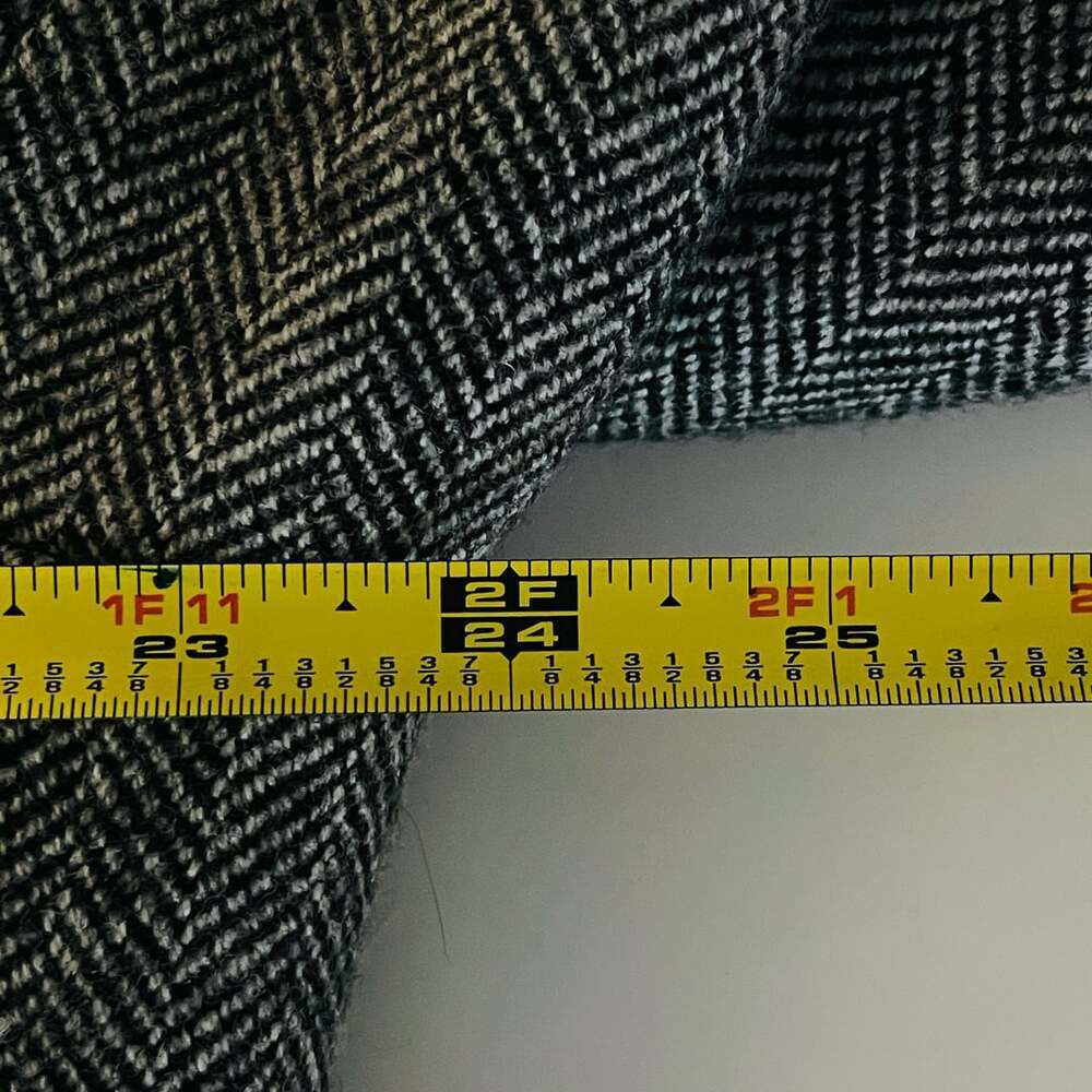 Scafati New York Men's Gray Herringbone Wool Overcoat with Velvet Collar Size 44