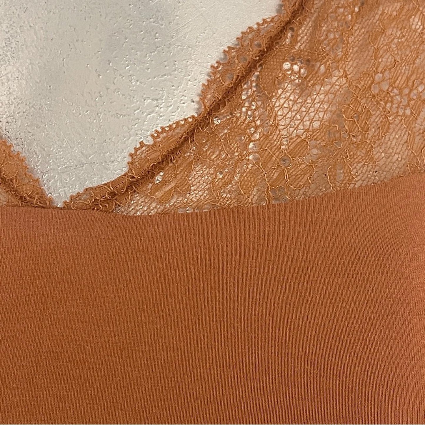 Uniqlo Lace-Trim Tank Top in Rust
