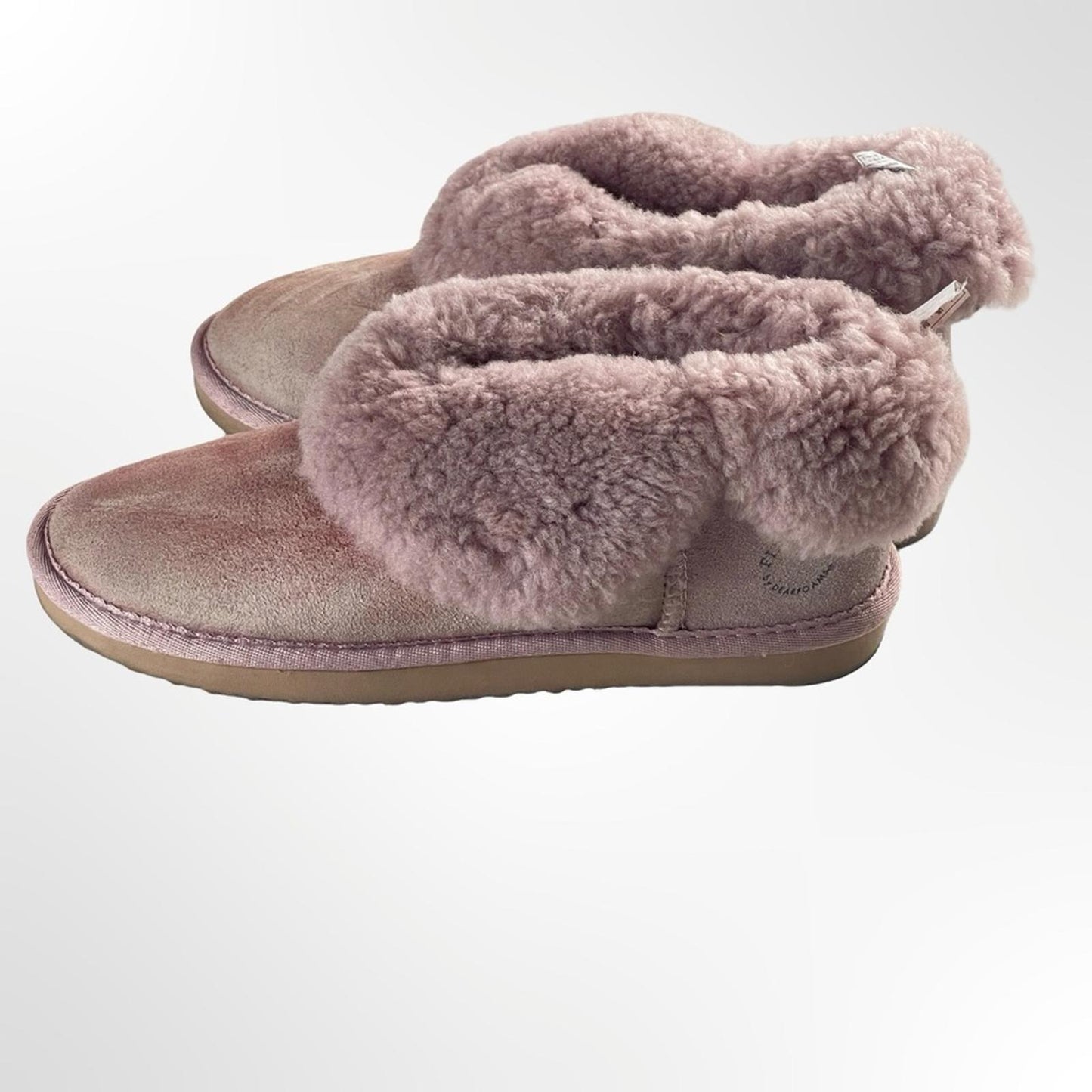 Fireside Cozy Pink Shearling Women's Shoes in size 8