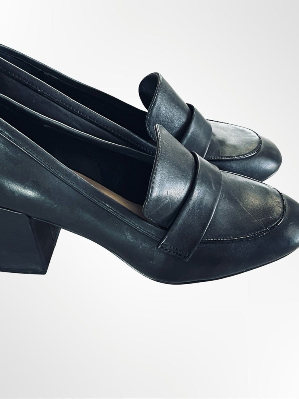 Aldo Black Leather Penny Loafers in size 6