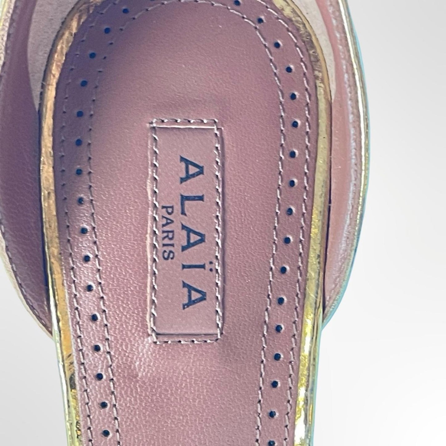 ALAIA La Bombe Elegant Gold Women's Heels NWOT size 6.5