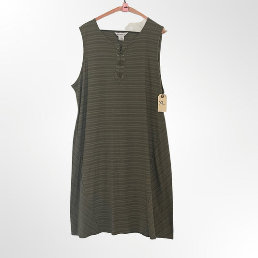 Liz Claiborne Olive Green Knit Top with V-Neck
