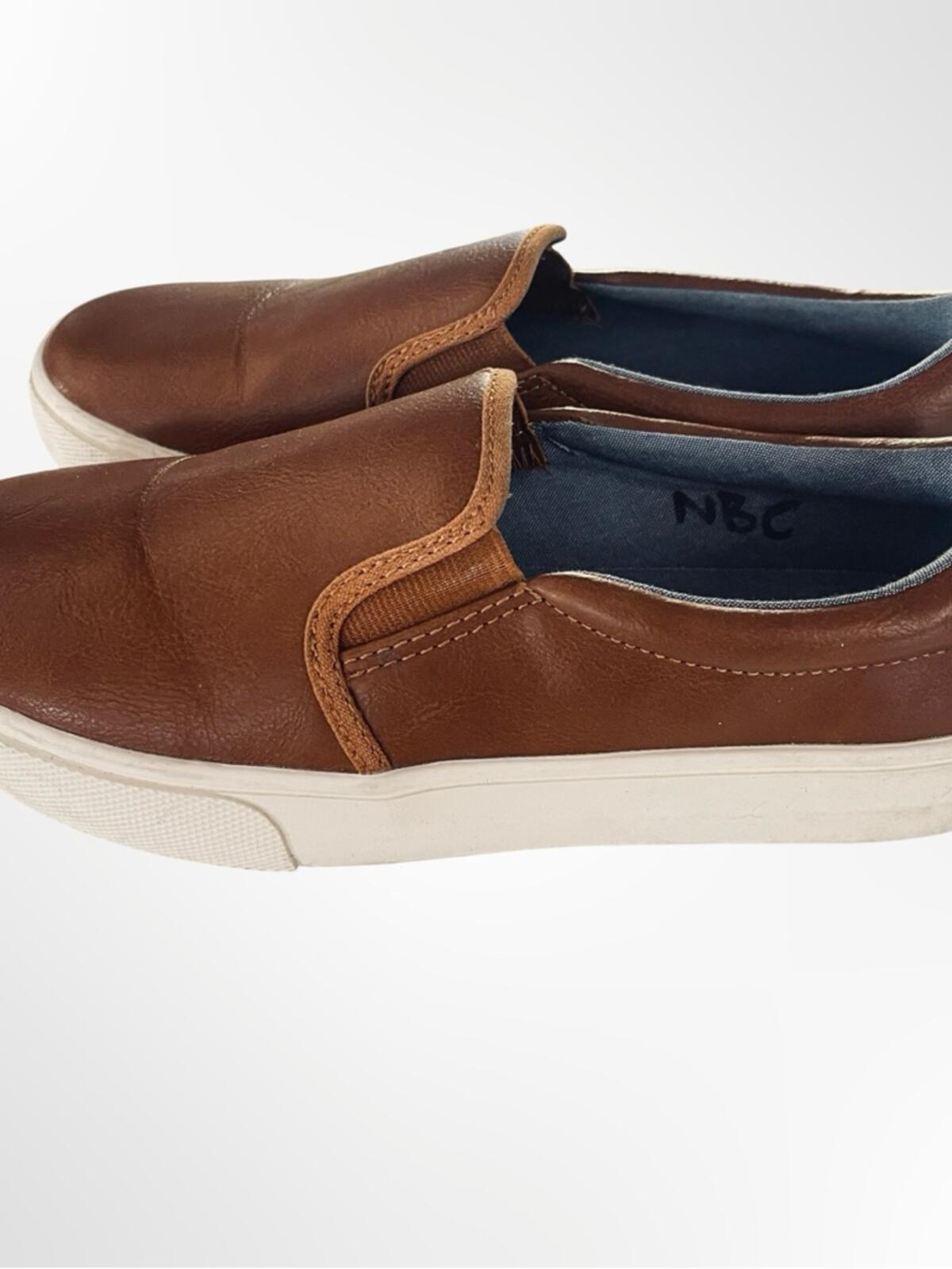 Cat & Jack Brown Slip-On Loafers with Ivory Sole in size 4