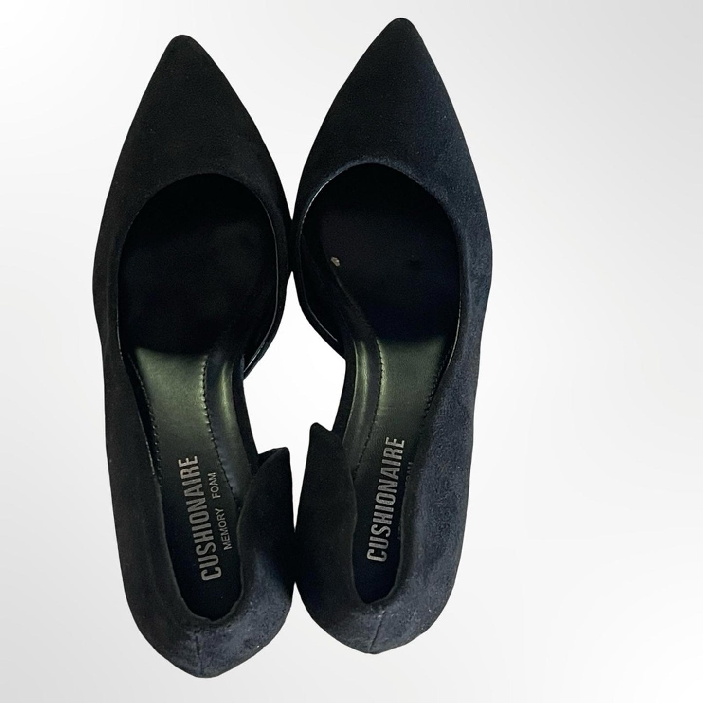 Cushionaire Classic Black Pointed Toe Pumps - Women size 8.5