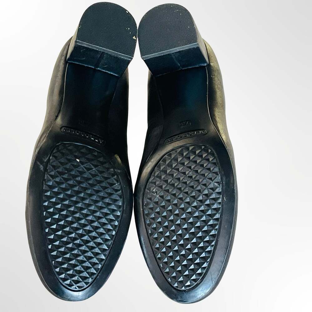 Aerosoles Eye Candy Black Leather Block Heel Pumps