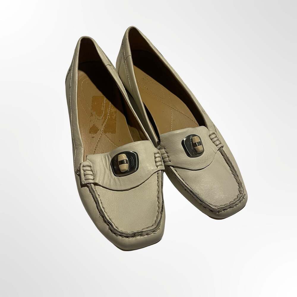 Naturalizer N5 Comfort Cream Leather Moccasin Loafers