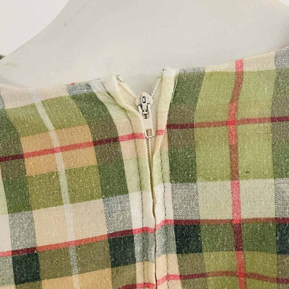 Vintage Green Plaid Long Sleeve V-Neck Babydoll Tunic Top with Pleats