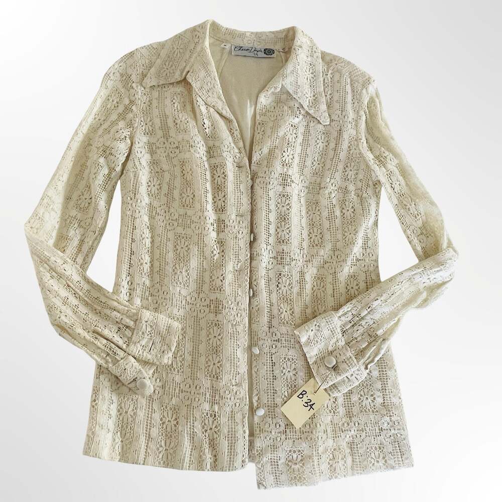 Chessa Davis Vintage Cream Floral Lace Long Sleeve Button-Down Shirt