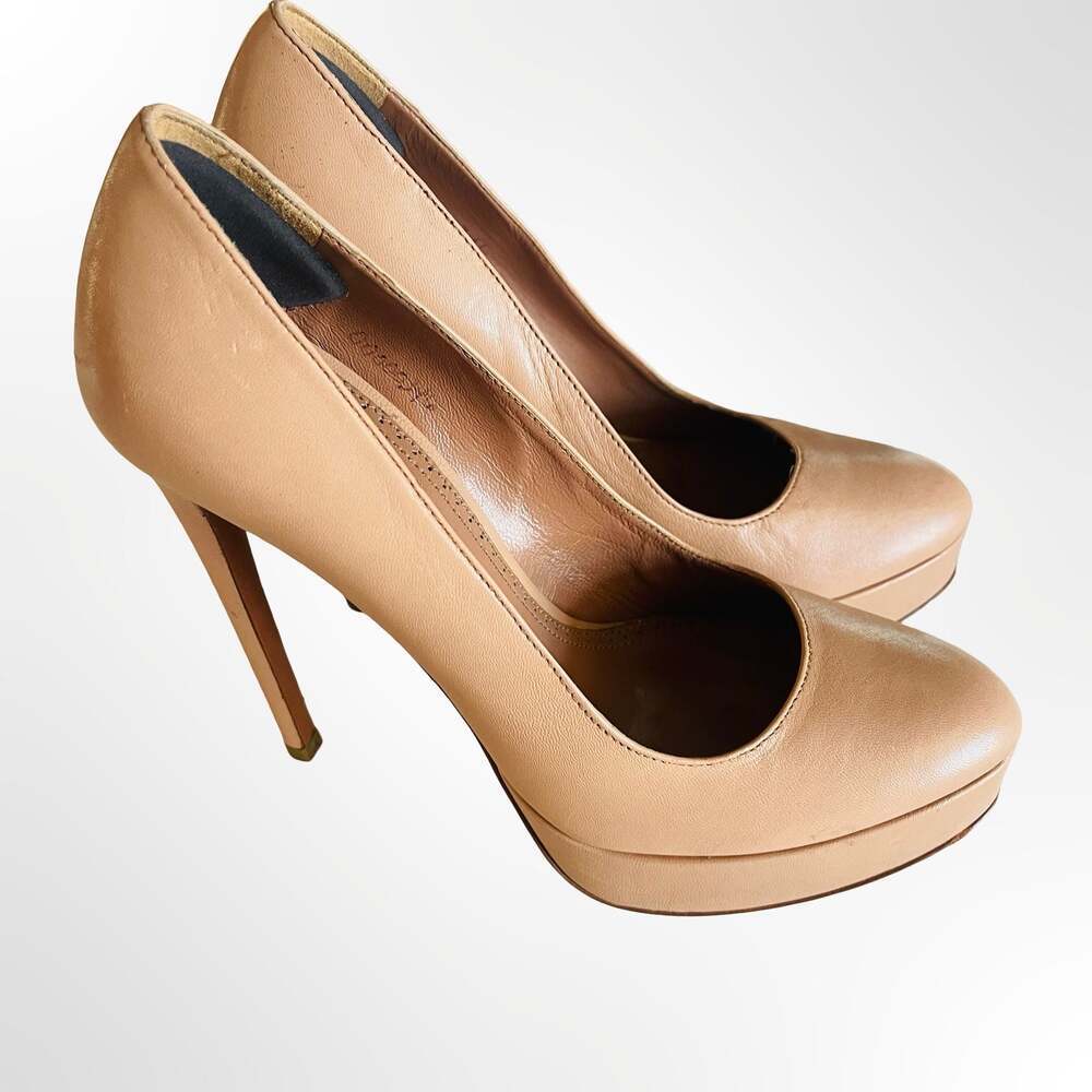 Alaïa Paris Beige Leather Platform Stiletto Pumps