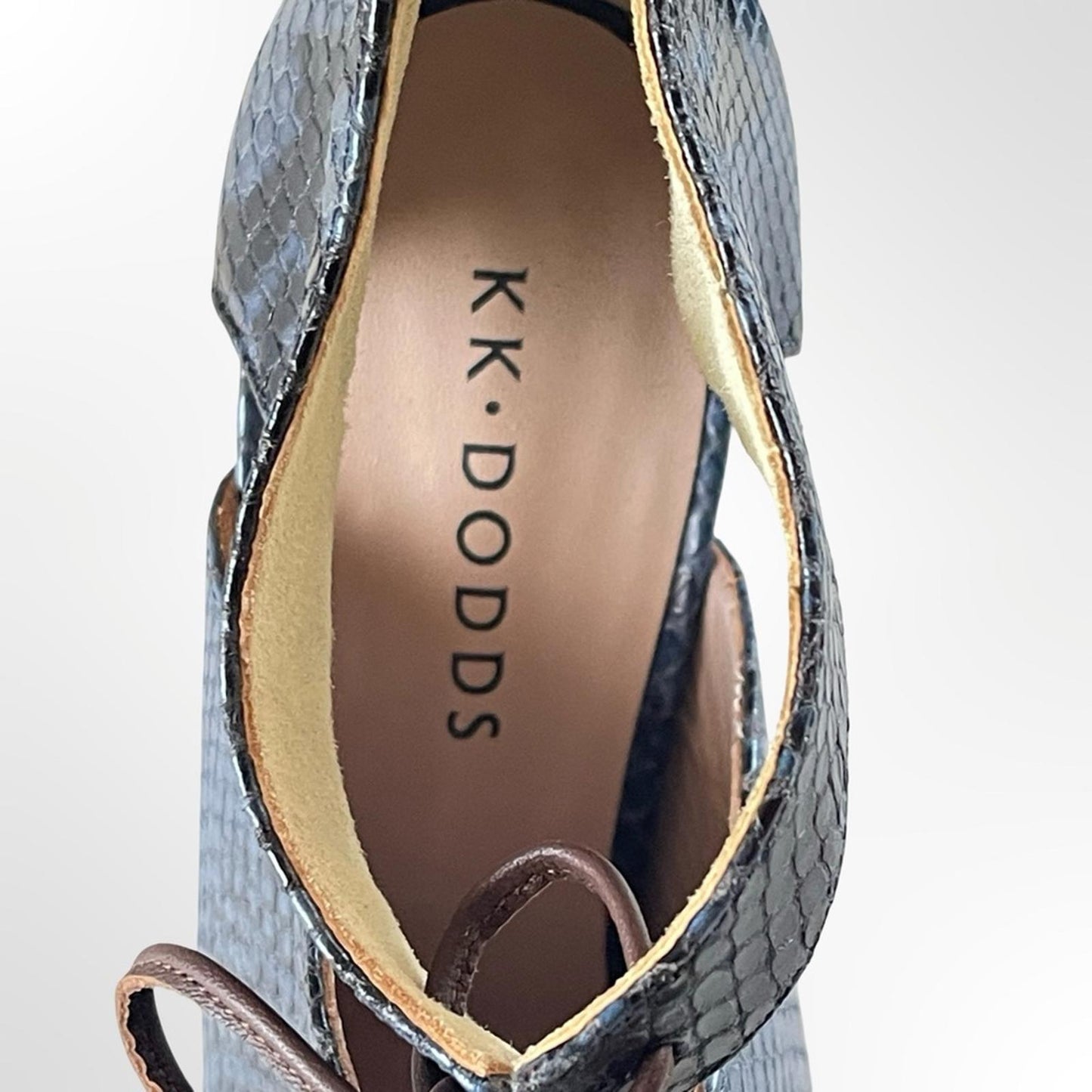KK DODDS Pointed Toe Cutout Heels in Navy Snake Print in 6.5