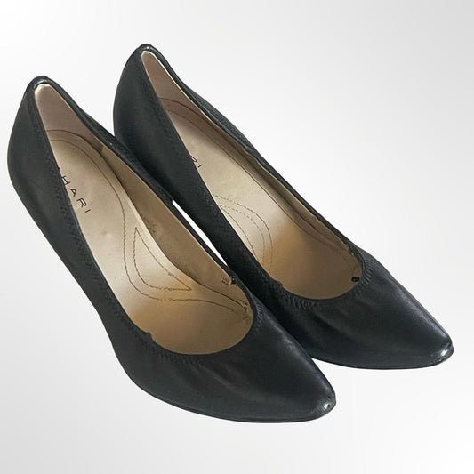 Tahari Brett Black Women's Pointed-Toe Pumps - size 7.5
