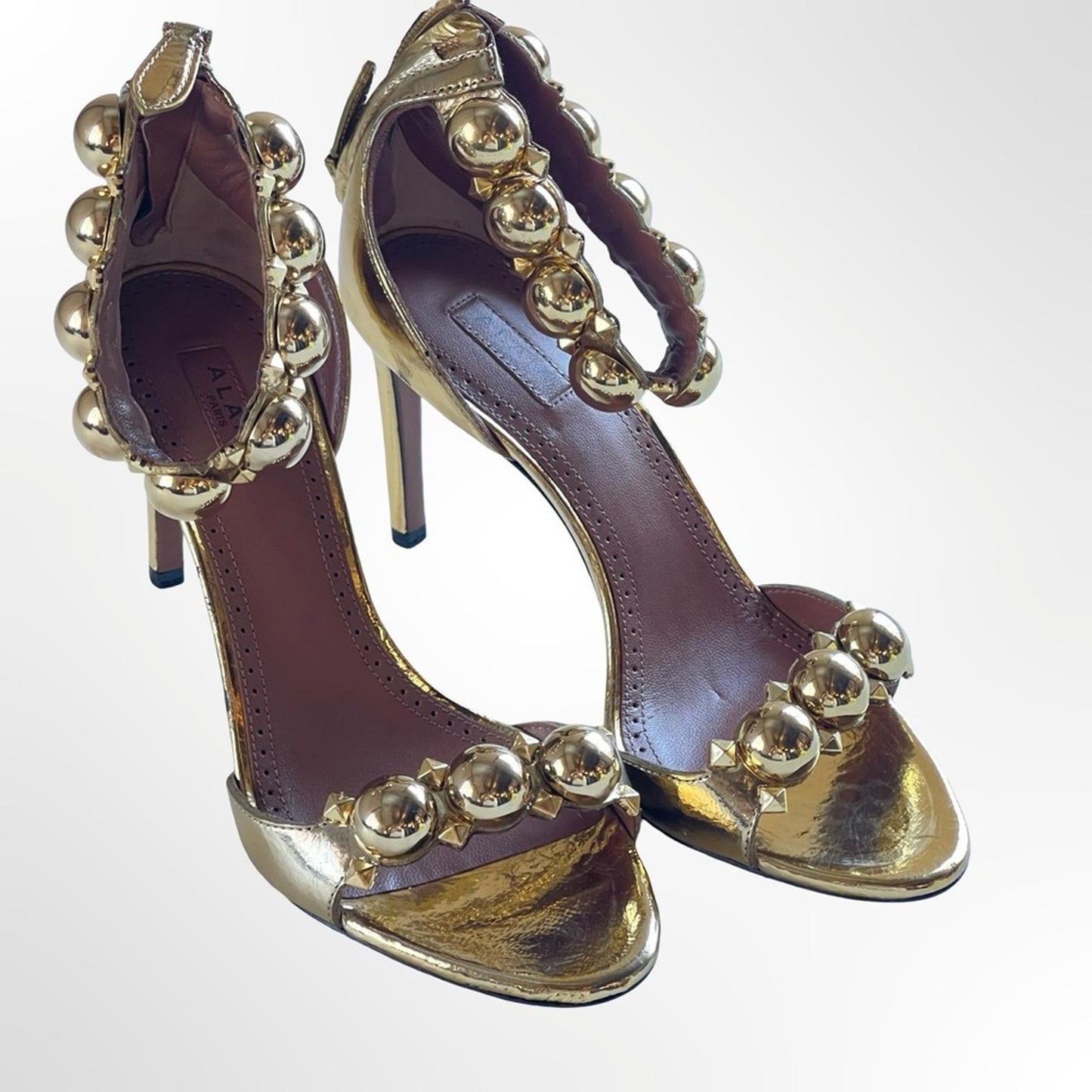 ALAIA La Bombe Elegant Gold Women's Heels NWOT size 6.5