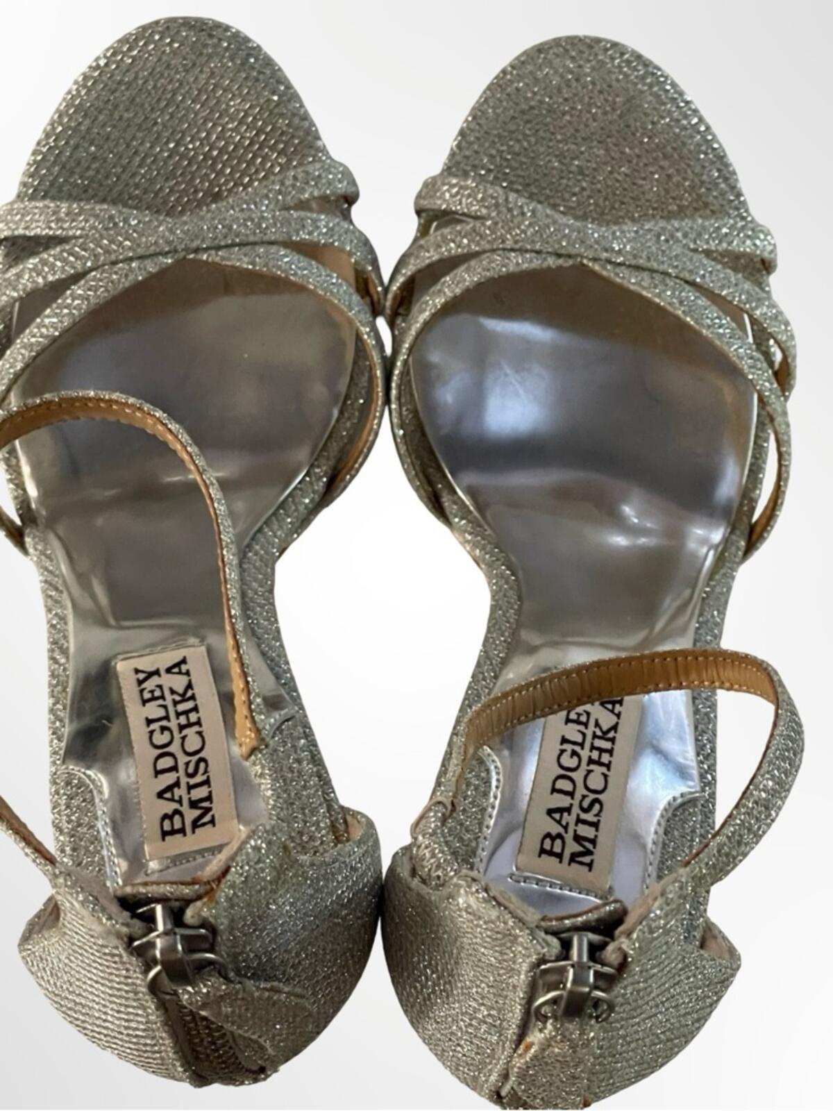 Badgley Mischka Silver Glitter Strappy Heels in size 5