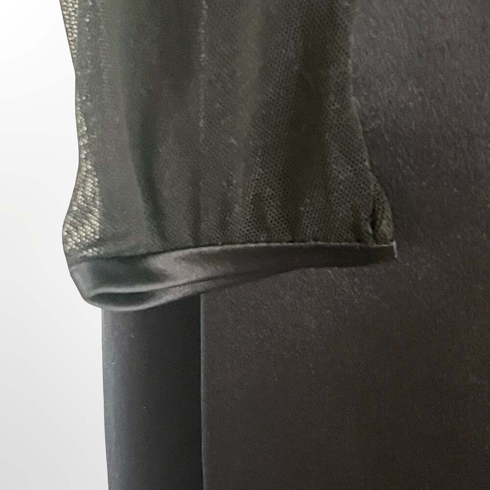 Vintage Vera Wang Mock Neck Beaded Metallic Mesh Long Sleeve Evening Gown