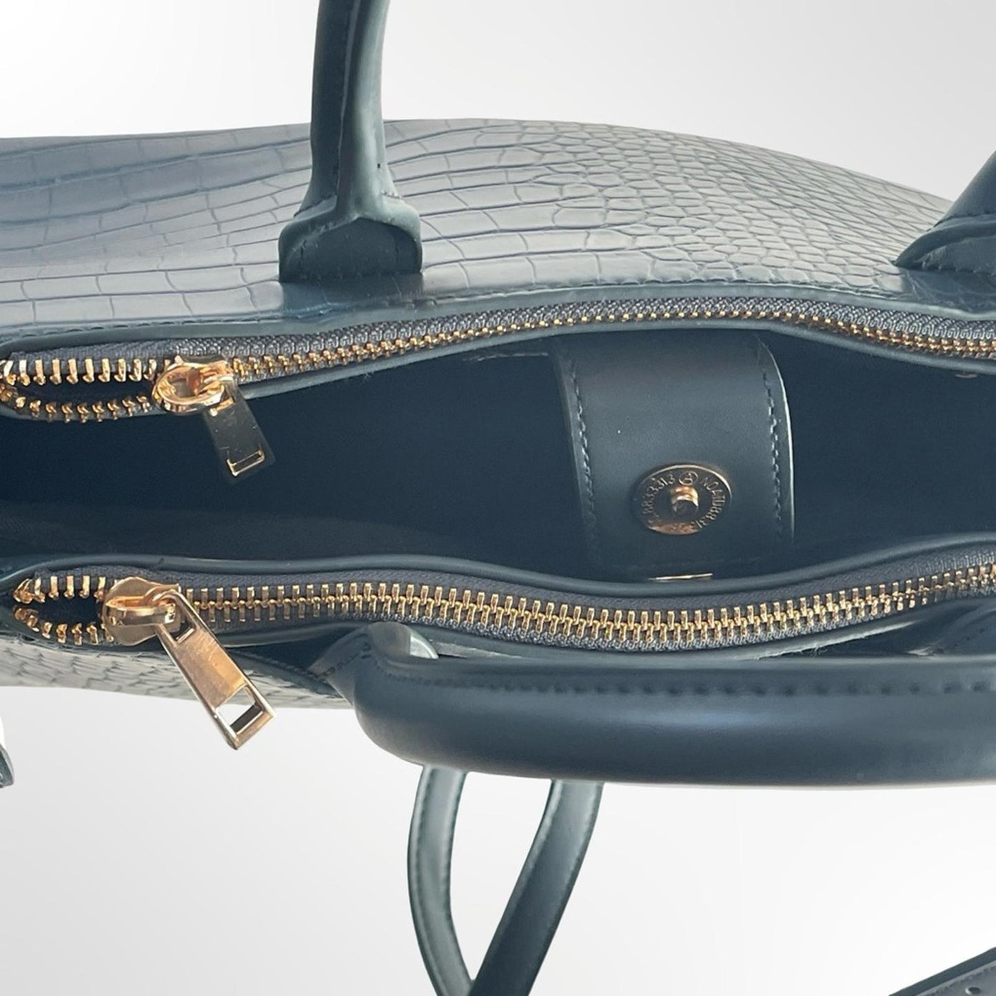 A new day Croc-Embossed Shoulder Bag with Gold Chain