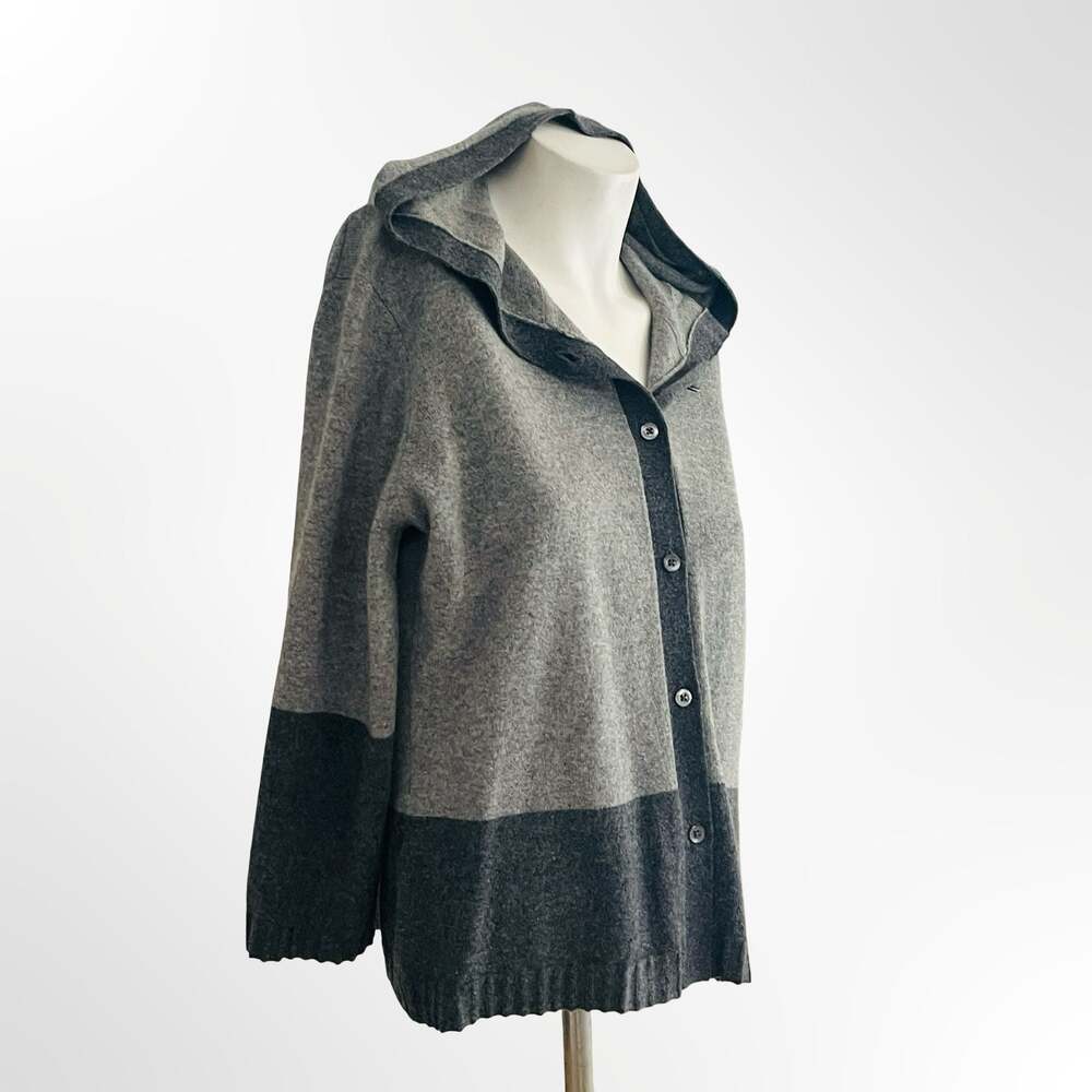 EXPERT BY EVERGREEN Gray Colorblock Hooded Button Up Cardigan Sweater