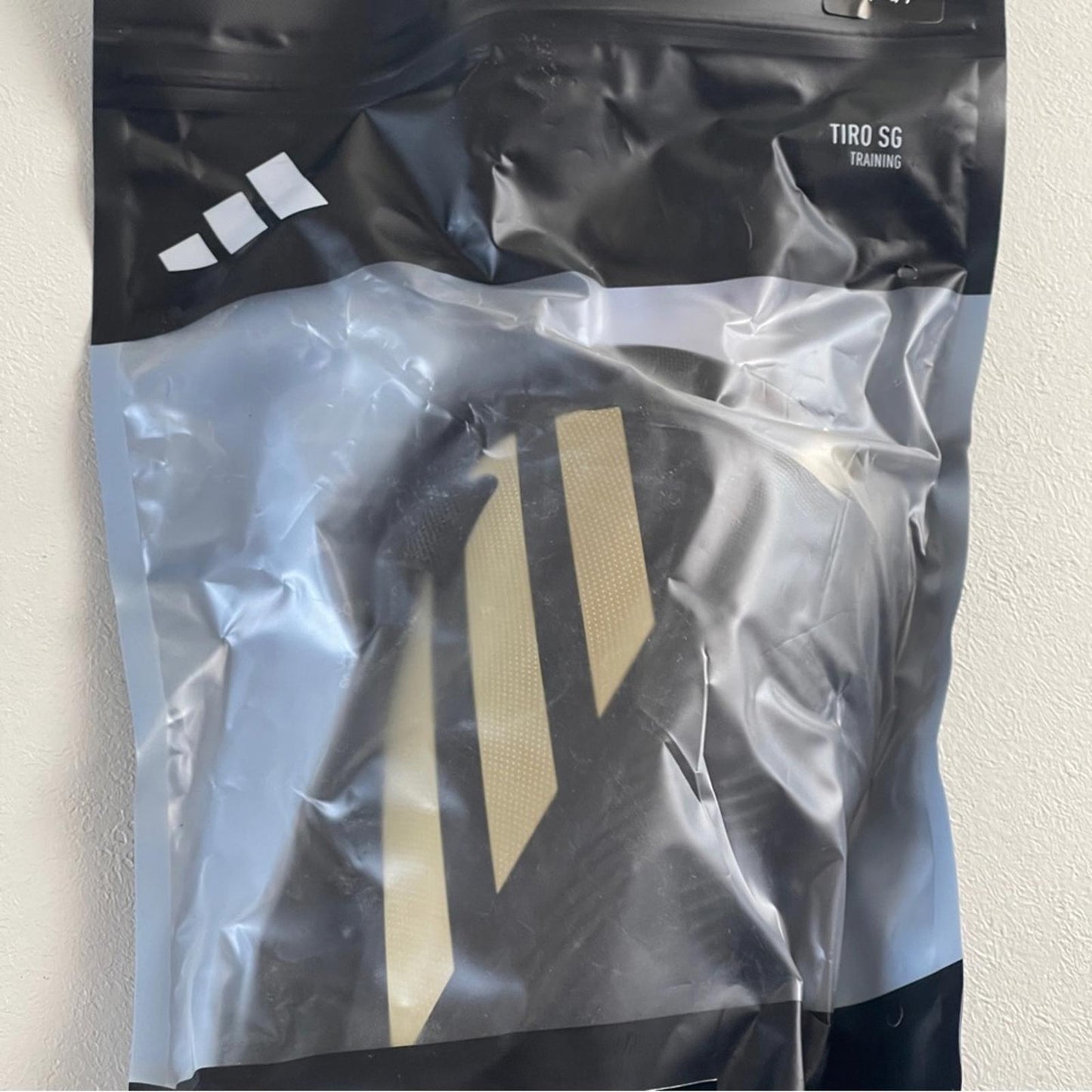 4 Pairs of NWT Adidas Black Shin Guard sets in size S
