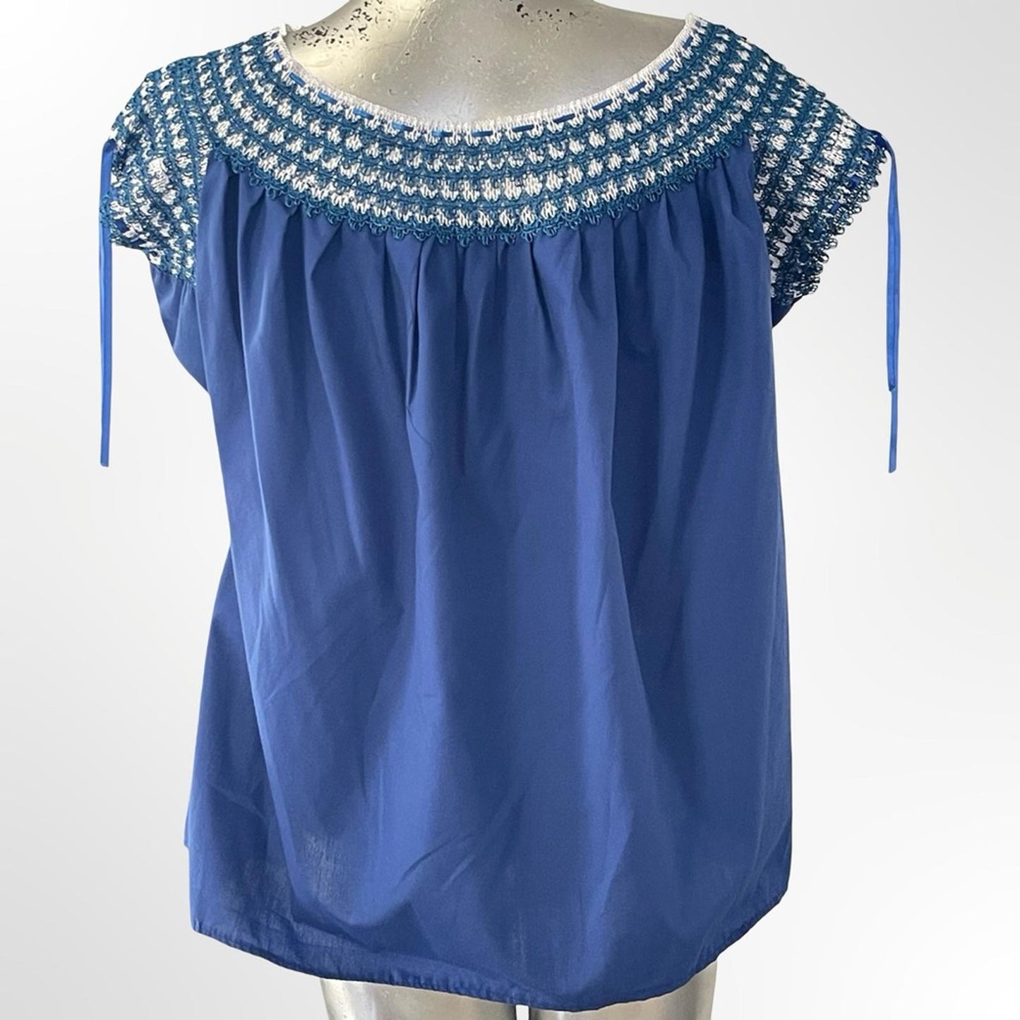 Unbranded Women's Blue Crochet Yoke Cap Sleeve Top size M
