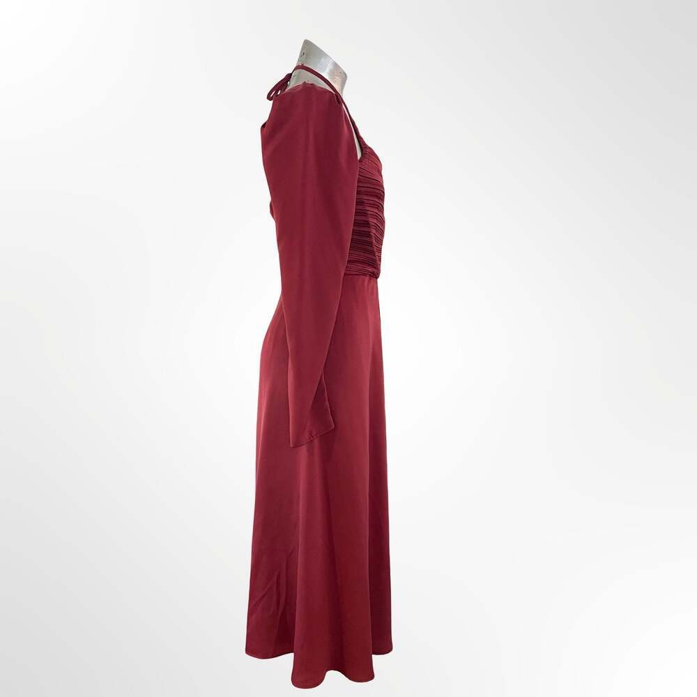 ASTR The Label Cinched Halter Neck Long Sleeve Midi Dress in Wine