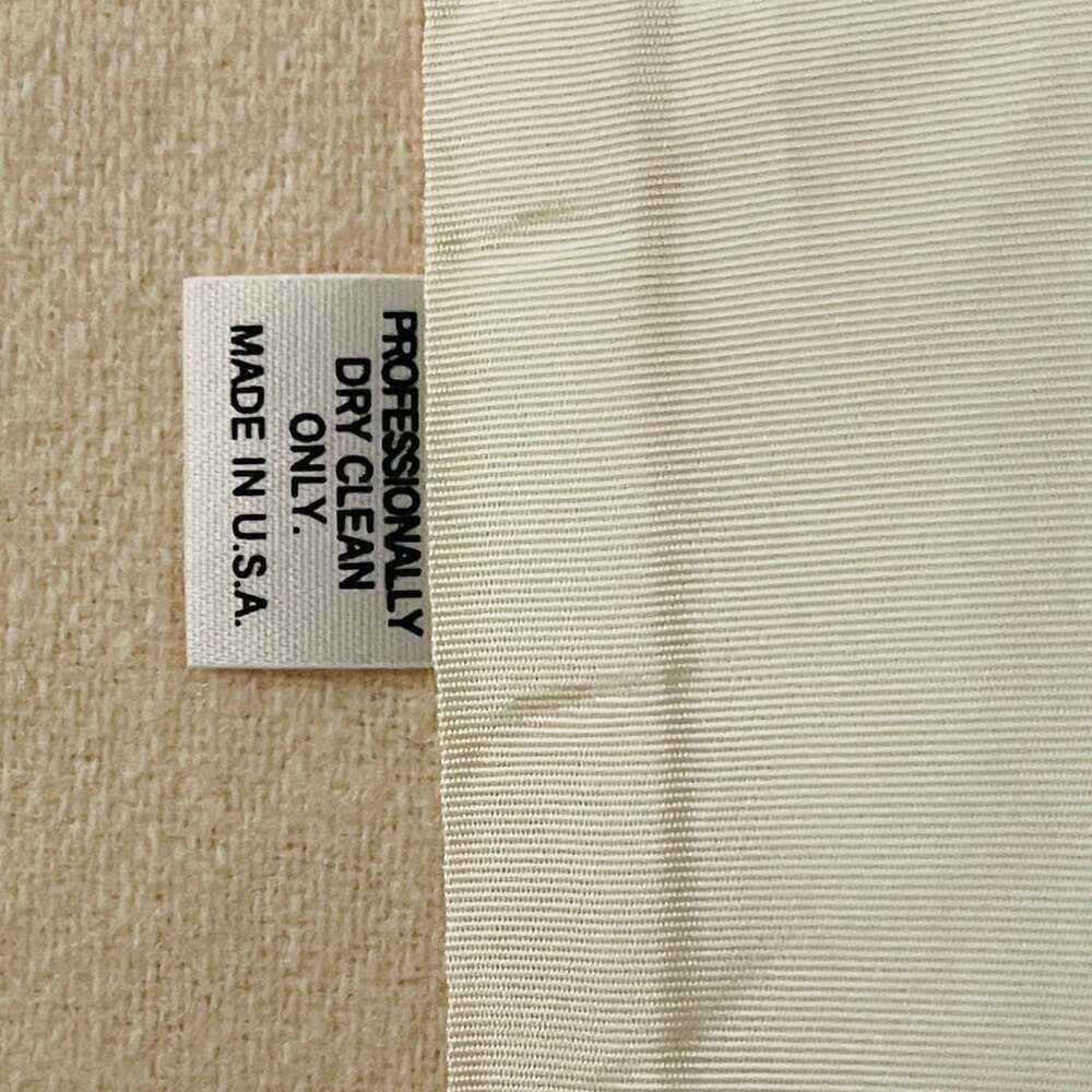 Vintage Cream Wool Long Overcoat with Lapel Collar and Cuffed Sleeves