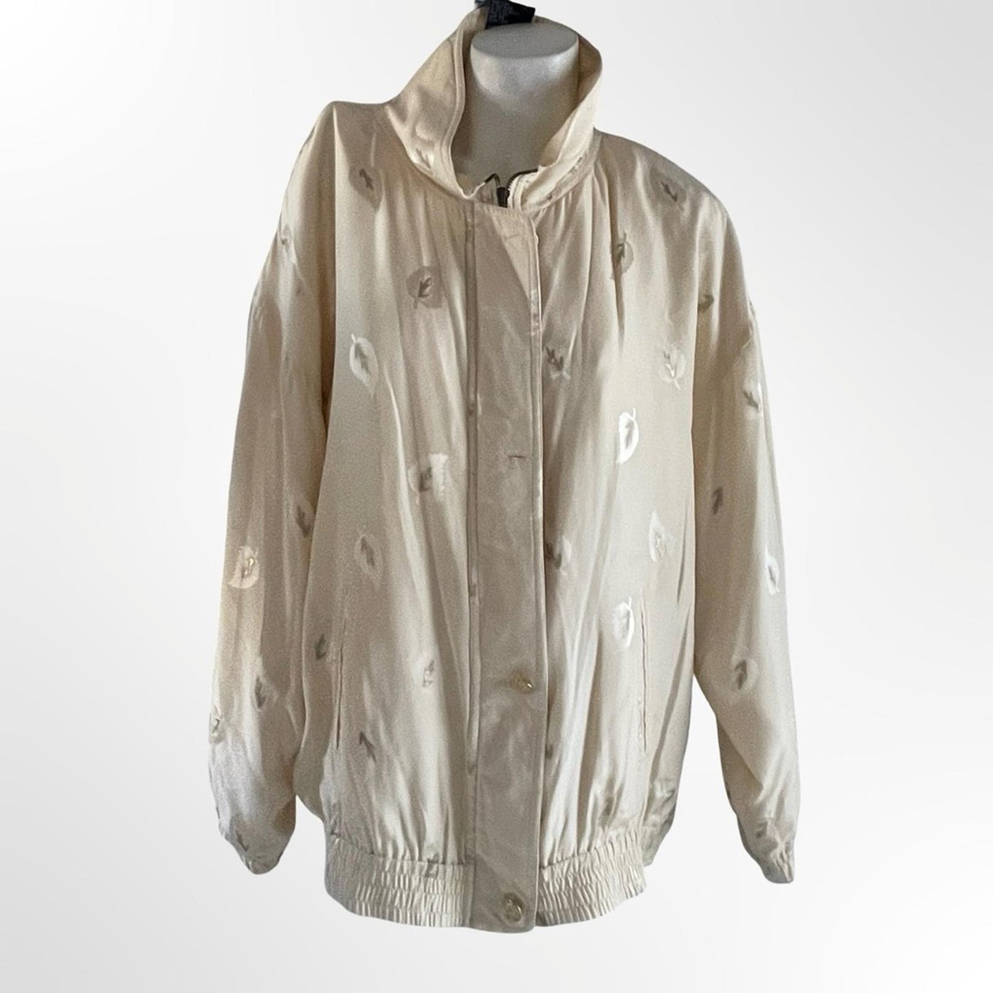 Elegant Cream Silk Women's Jacket in Large