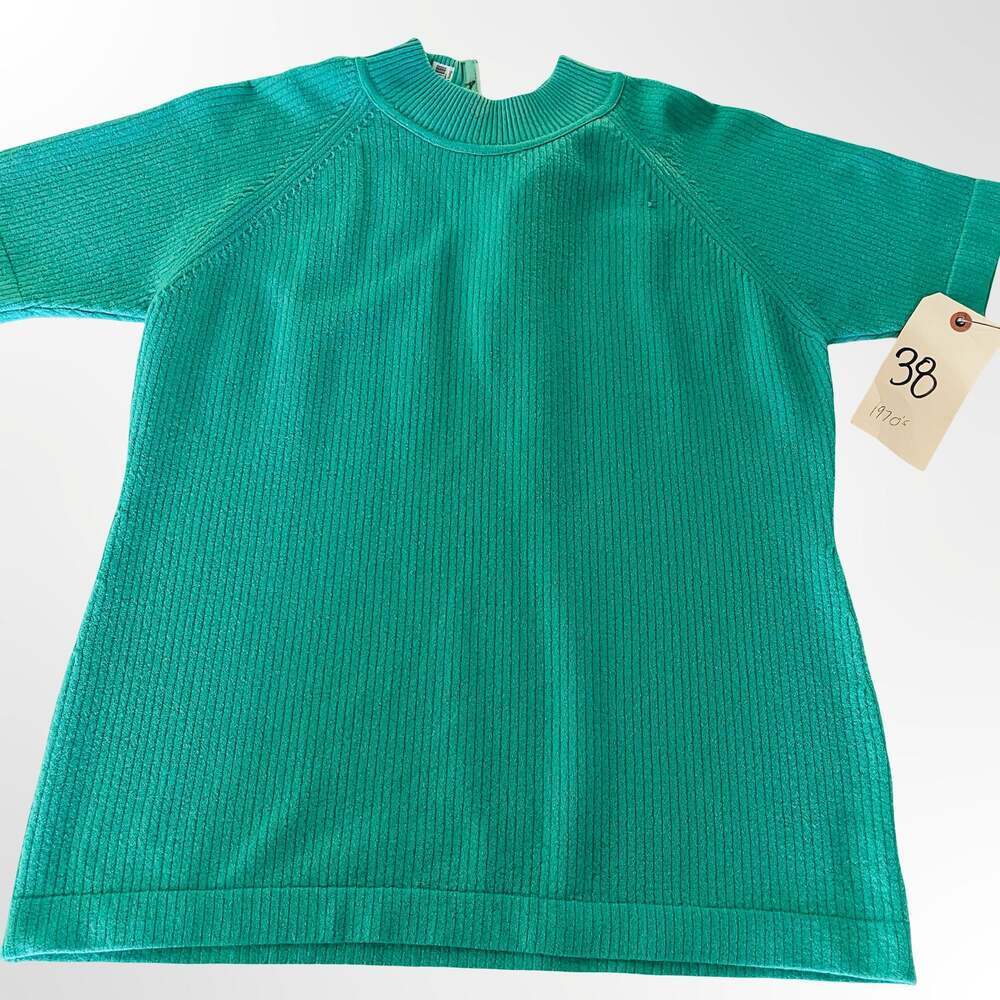 Vintage 1970s Green Ribbed Short Sleeve Mock Neck Top
