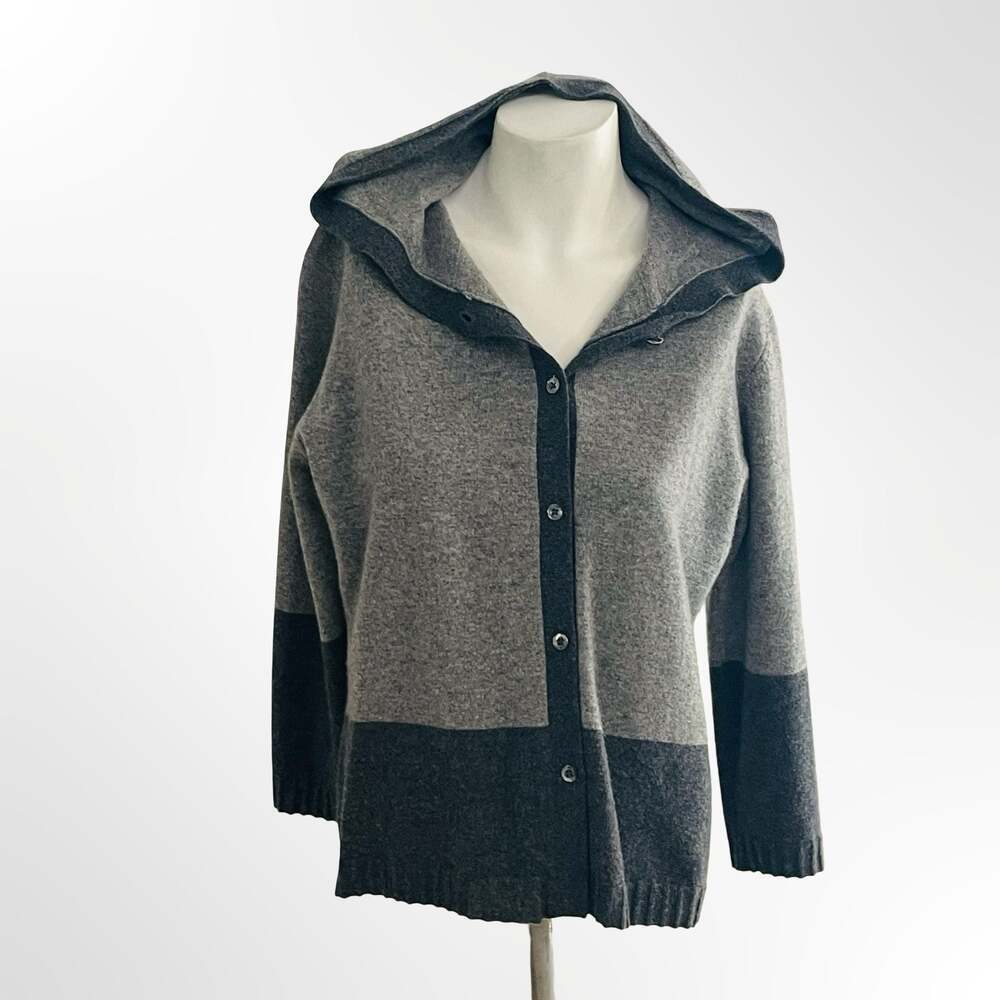 EXPERT BY EVERGREEN Gray Colorblock Hooded Button Up Cardigan Sweater