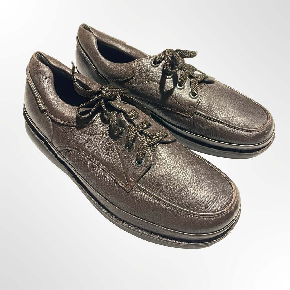 Propét Men's Brown Leather Comfort Casual Walking Shoes