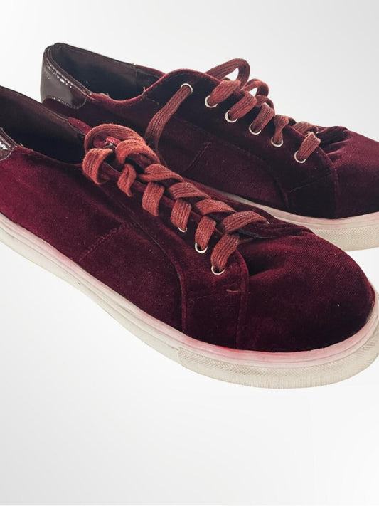 Catherine Malandrino Burgundy Velvet Slip-On Sneaker in 7.5