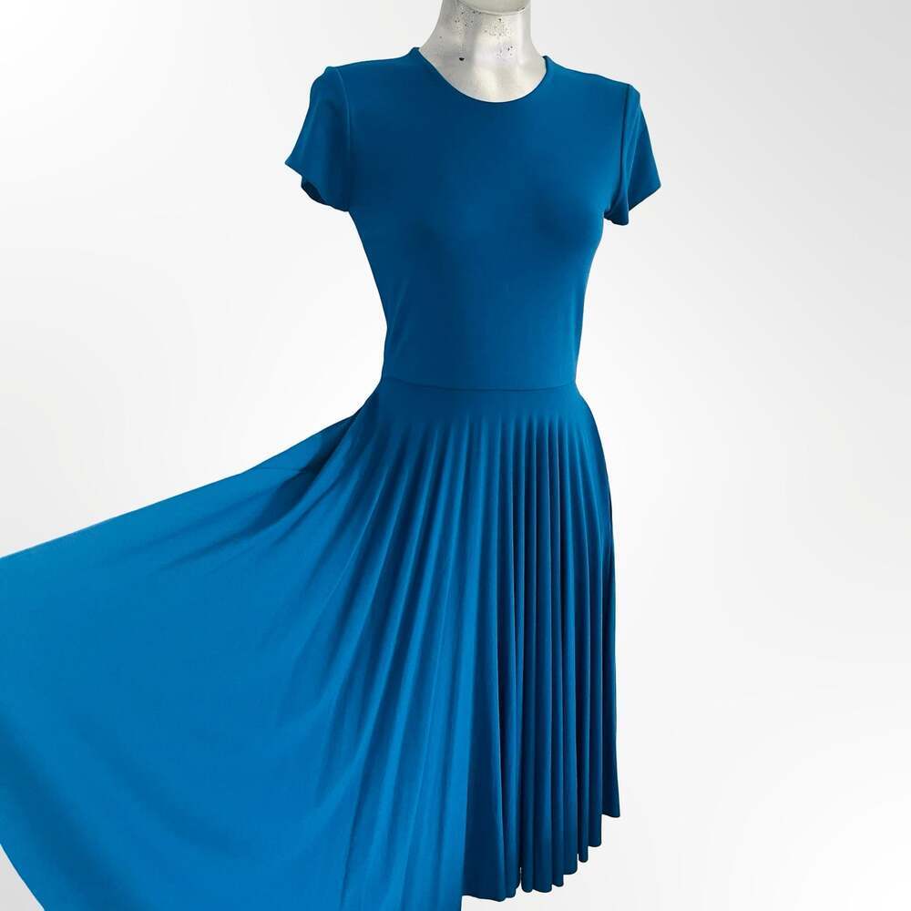 Nadia Tarr Blue Short Sleeve Pleated Midi Dress Size L