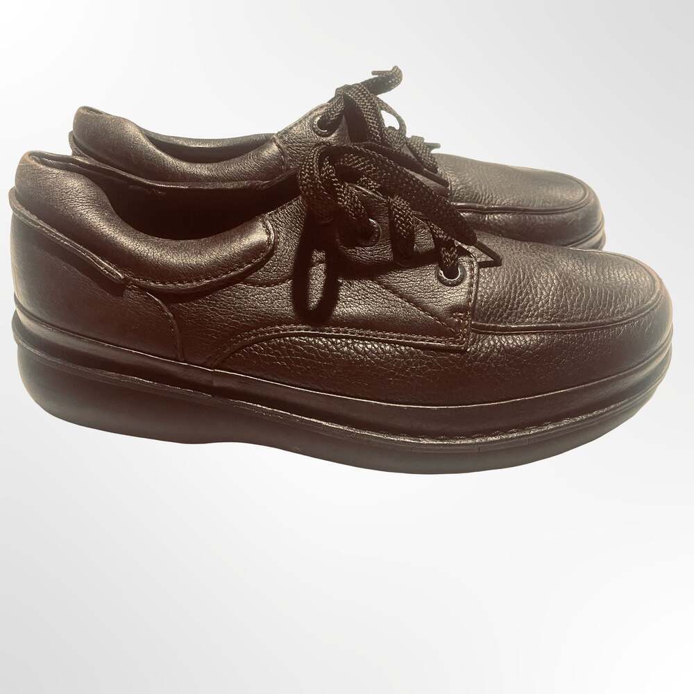 Propét Men's Brown Leather Comfort Casual Walking Shoes