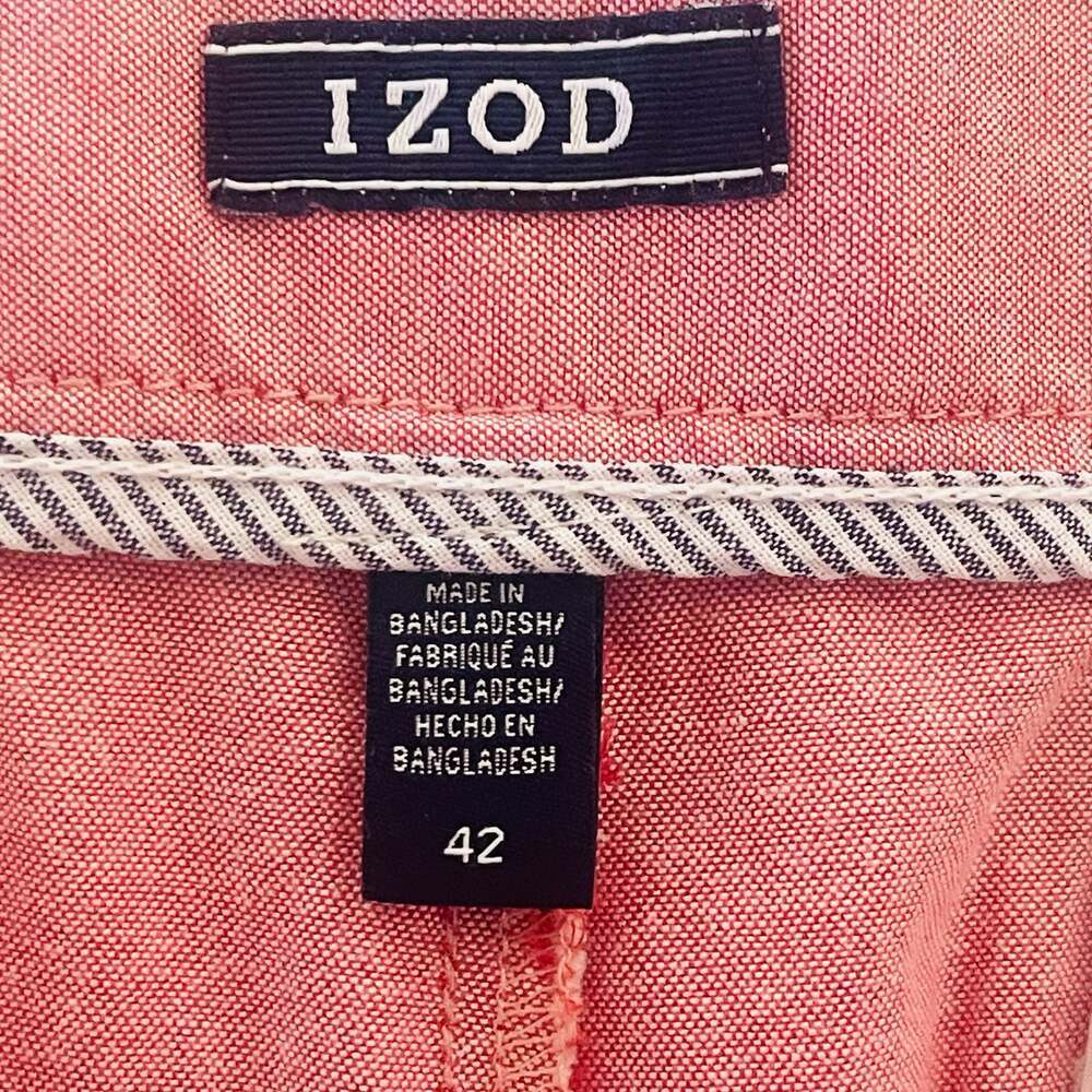 Izod Men's Flat Front Casual Shorts Red Size 42