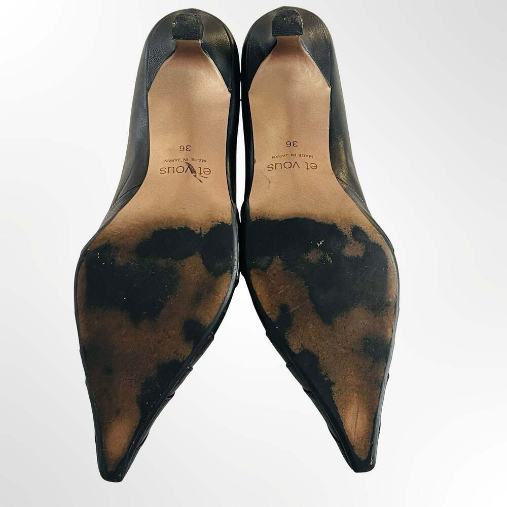 et vous paris Black Leather Pointed-Toe Kitten Heel Pumps with Stitched Detail