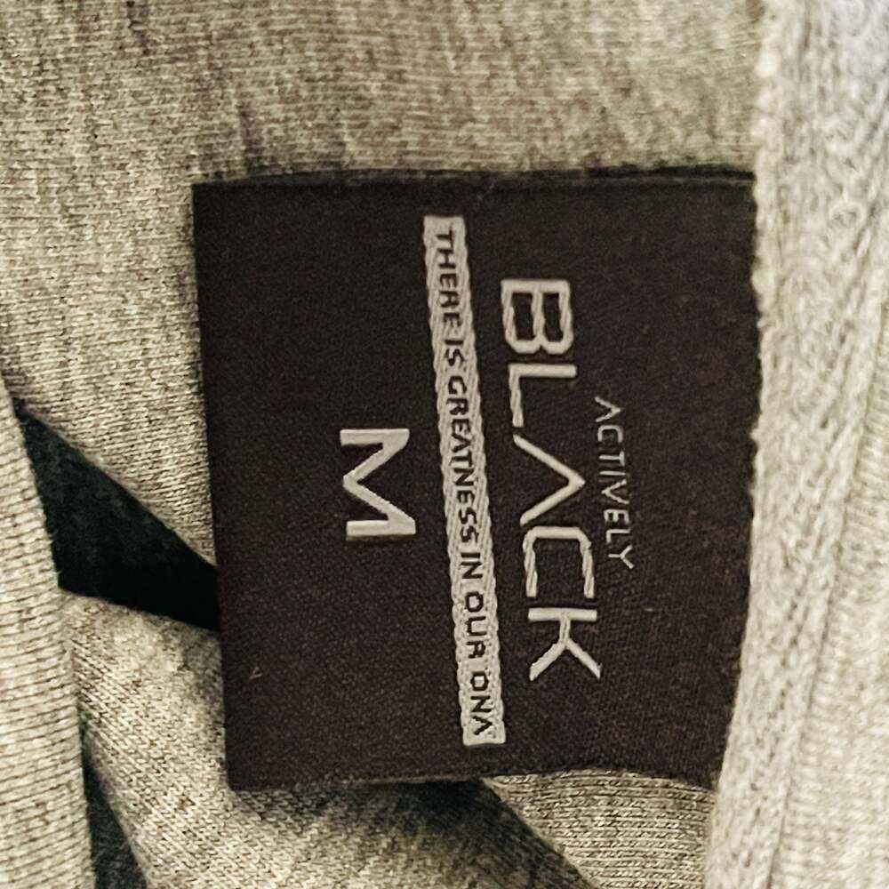 Actively Black Men's Sleeveless Hooded Tank Top and Shorts Two-Piece Set