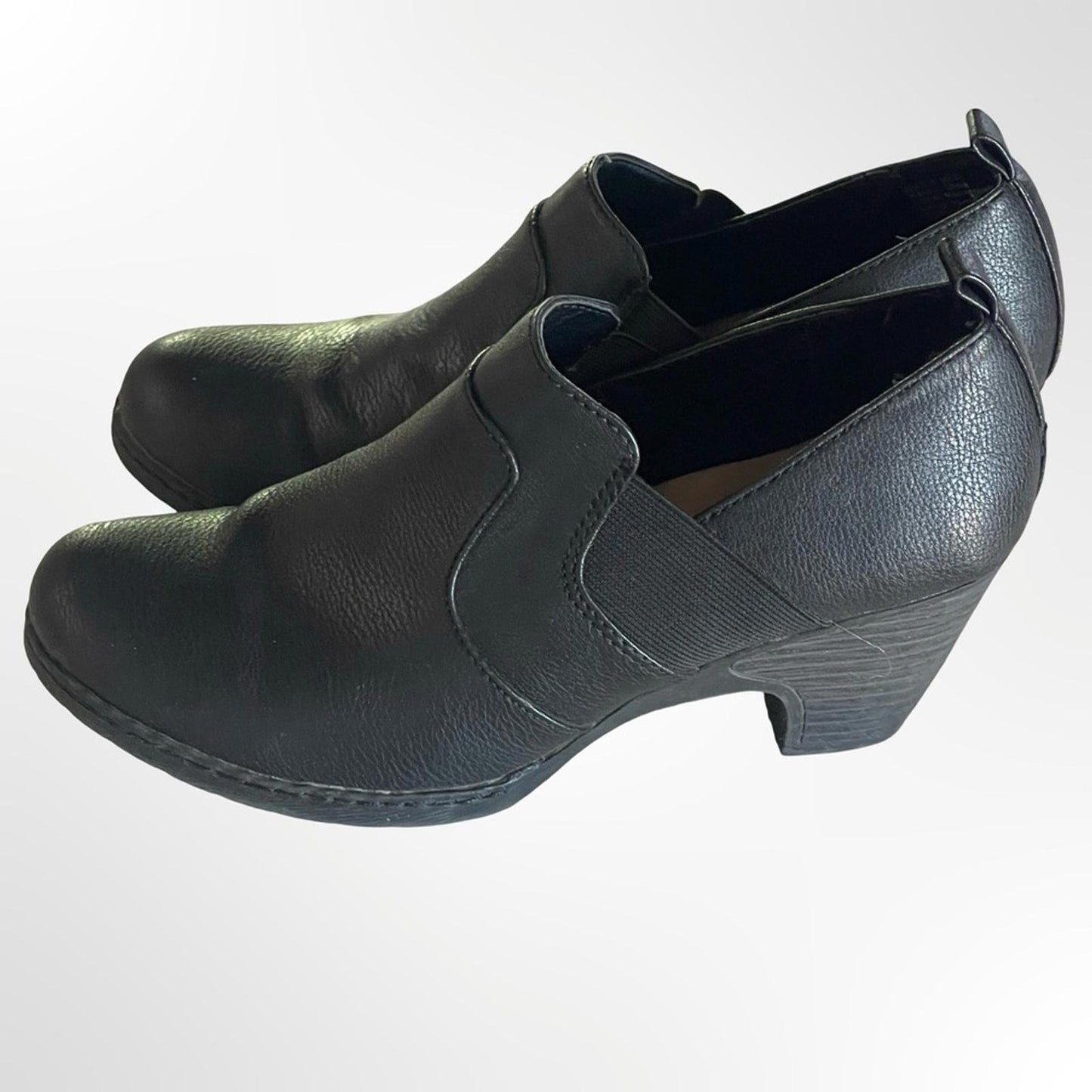 Croft & Barrow Leather Slip-On Heel Shoes in size 9