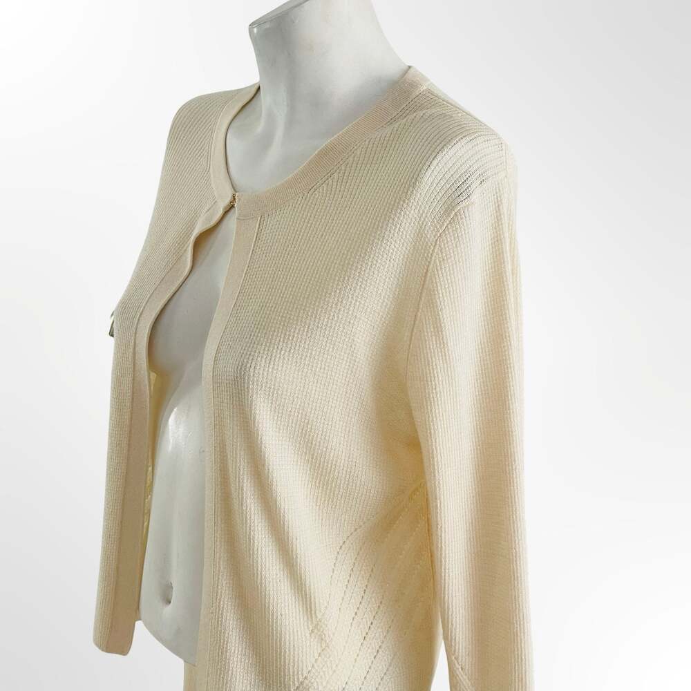 Cream Knit Hook-and-Eye Front Cropped Cardigan
